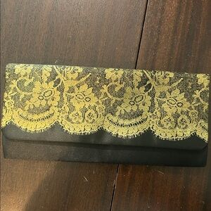 E364 Avon Black & Gold Lace Evening Bag Evening Clutch like new